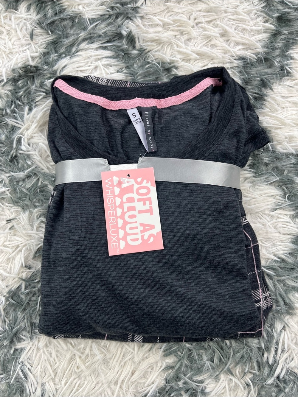 NWT Jaclyn Intimates Women’s Gray Pink Pajama Set Size Small